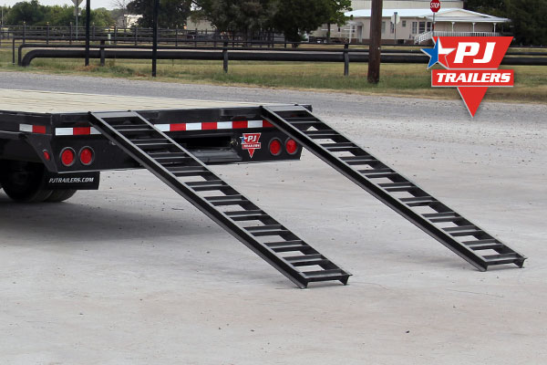 Straight Deck with 8 ft Slide-in Ramps - PJ Trailers